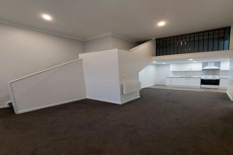 Photo of property in 138 Molesworth Street, New Plymouth, 4312