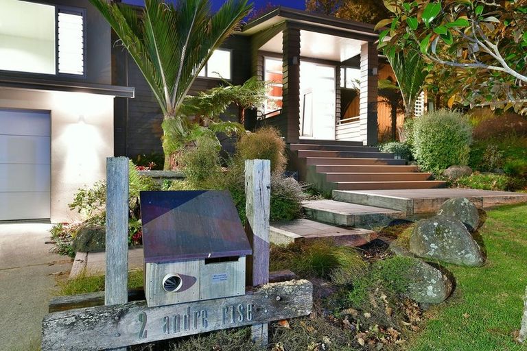 Photo of property in 2 Andre Rise, Stanmore Bay, Whangaparaoa, 0932