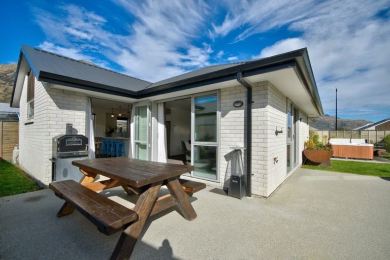 Photo of property in 10 Coventry Crescent, Lower Shotover, Queenstown, 9304