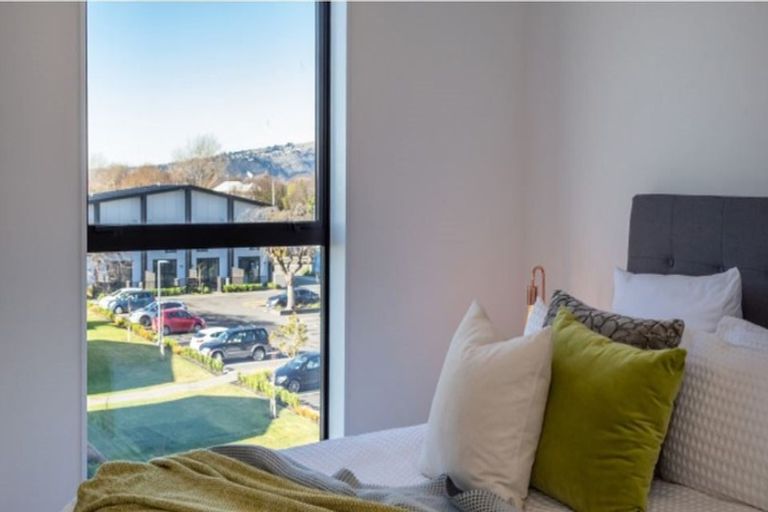 Photo of property in 2/4 Waverley Street, Sydenham, Christchurch, 8023