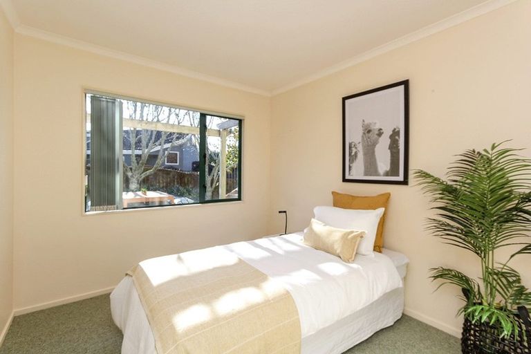 Photo of property in 28a Karina Road, Merrilands, New Plymouth, 4312