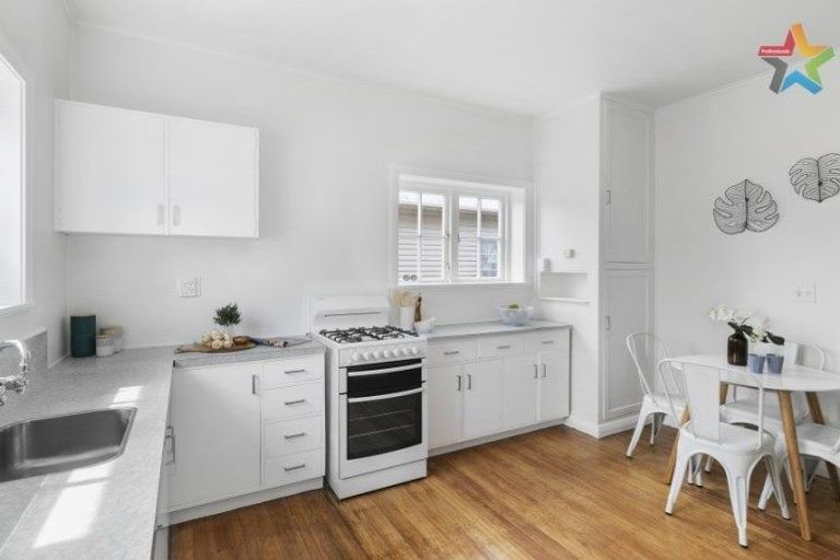 Photo of property in 47 Waiwhetu Road, Waiwhetu, Lower Hutt, 5010