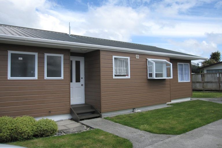 Photo of property in 2/63 Trafalgar Street, Waterloo, Lower Hutt, 5011
