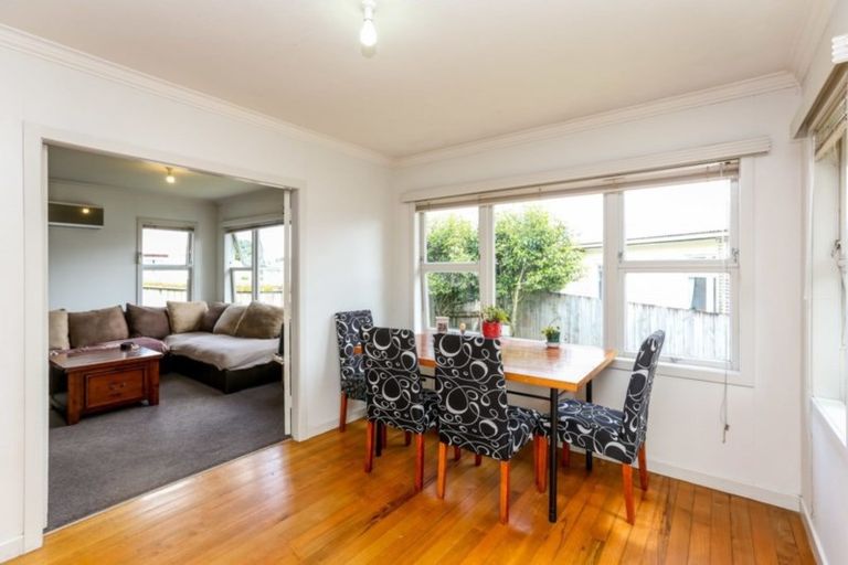 Photo of property in 56a Woodleigh Street, Frankleigh Park, New Plymouth, 4310