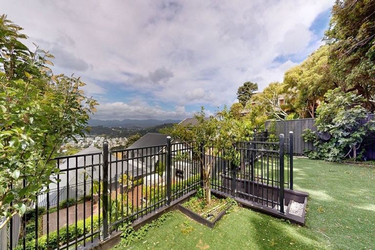 Photo of property in 87 Farnham Street, Mornington, Wellington, 6021