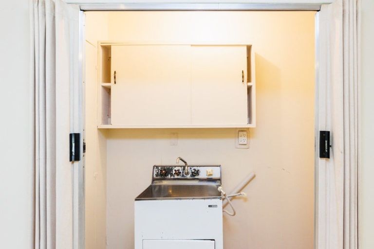 Photo of property in 2 Adams Place, Kelvin Grove, Palmerston North, 4414