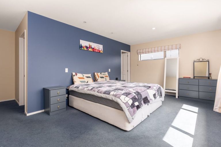 Photo of property in 8 Okuku Place, Hei Hei, Christchurch, 8042