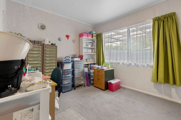 Photo of property in 35 Carter Drive, Pomare, Rotorua, 3015