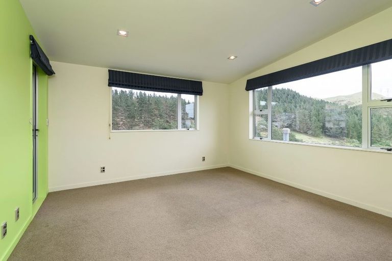 Photo of property in 3 Sedgley Grove, Churton Park, Wellington, 6037