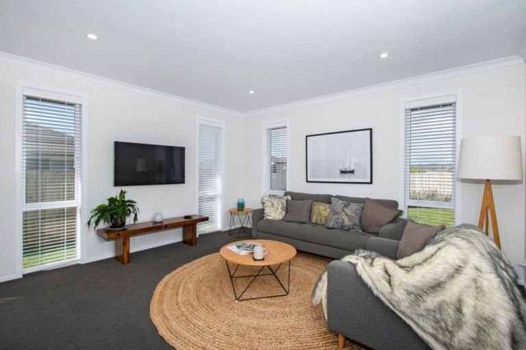 Photo of property in 70 Wairau Drive, Tikipunga, Whangarei, 0112