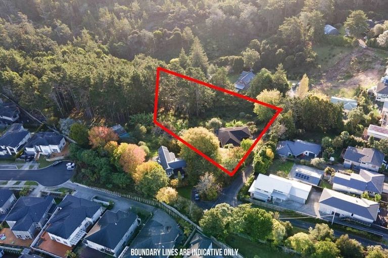 Photo of property in 1008c East Coast Road, Fairview Heights, Auckland, 0630