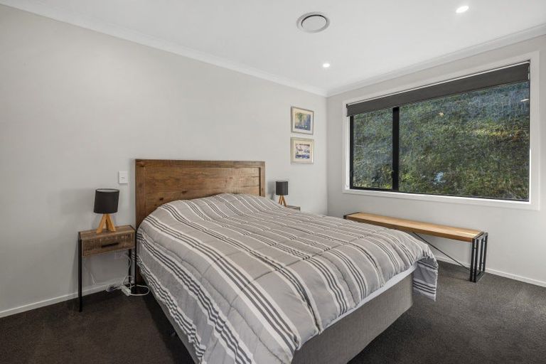 Photo of property in 13 Sparrowhawk Way, Kinloch, Taupo, 3377