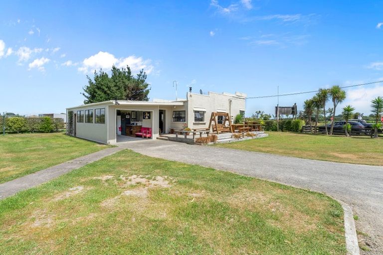 Photo of property in 4 Bishops Road, Ohau, Levin, 5570