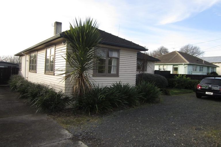 Photo of property in 85 Alfred Street, Fairfield, Hamilton, 3214