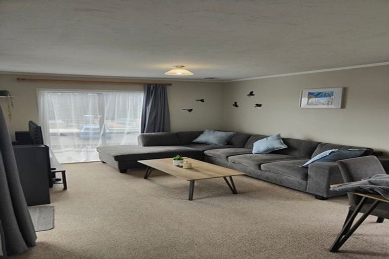 Photo of property in 129 Jamaica Drive, Grenada North, Wellington, 5028