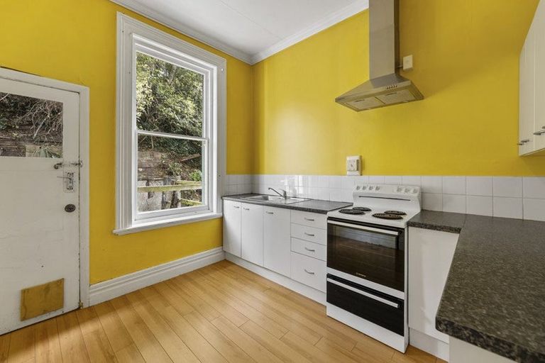 Photo of property in 844 Princes Street, Dunedin Central, Dunedin, 9016