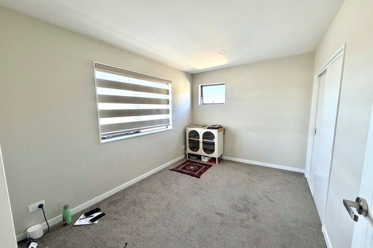 Photo of property in 43 Clayden Shuttleworth Street, Papakura, 2110