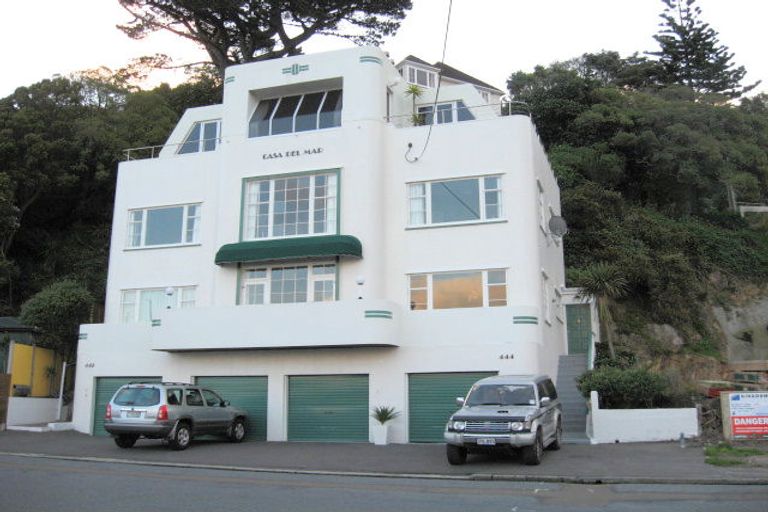 Photo of property in 444 Evans Bay Parade, Hataitai, Wellington, 6021
