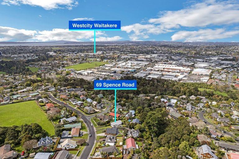 Photo of property in 69 Spence Road, Henderson, Auckland, 0612