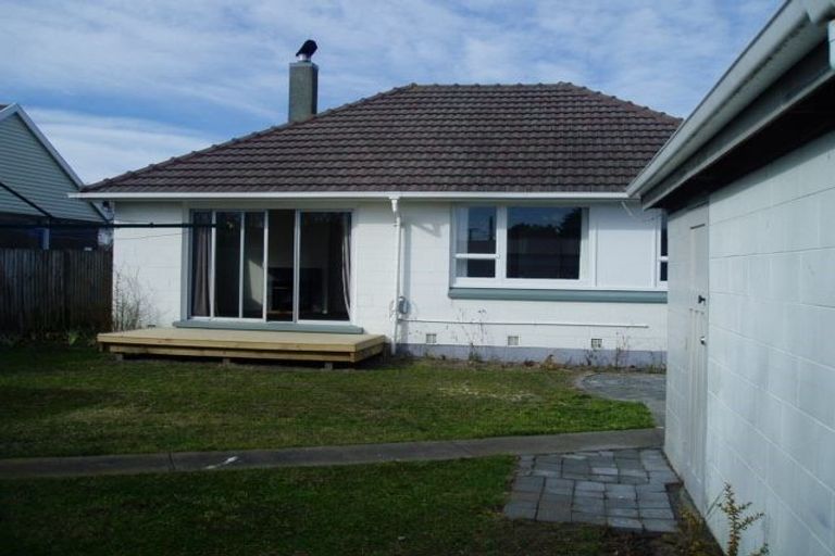 Photo of property in 19 Carisbrooke Street, Aranui, Christchurch, 8061