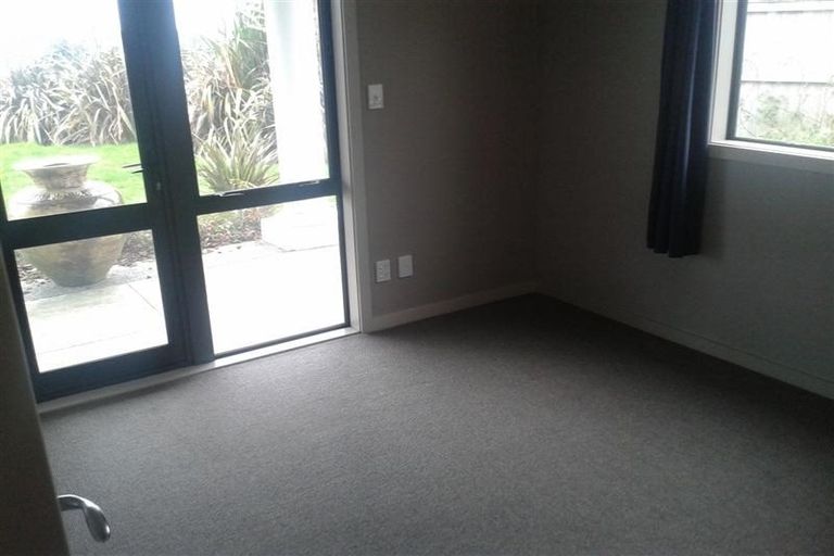 Photo of property in 54 Arahiwi Grove, Tirohanga, Lower Hutt, 5010
