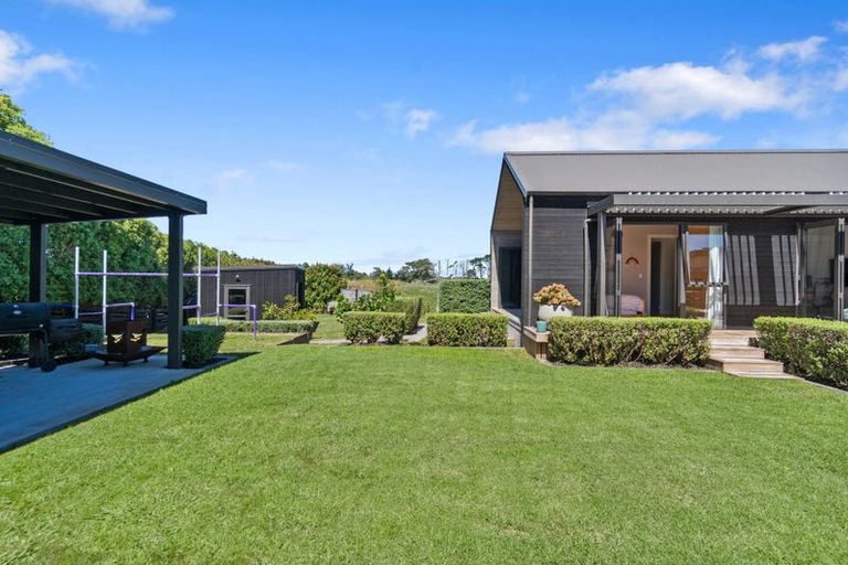 Photo of property in 28 Capriole Crescent, Kingseat, Papakura, 2580