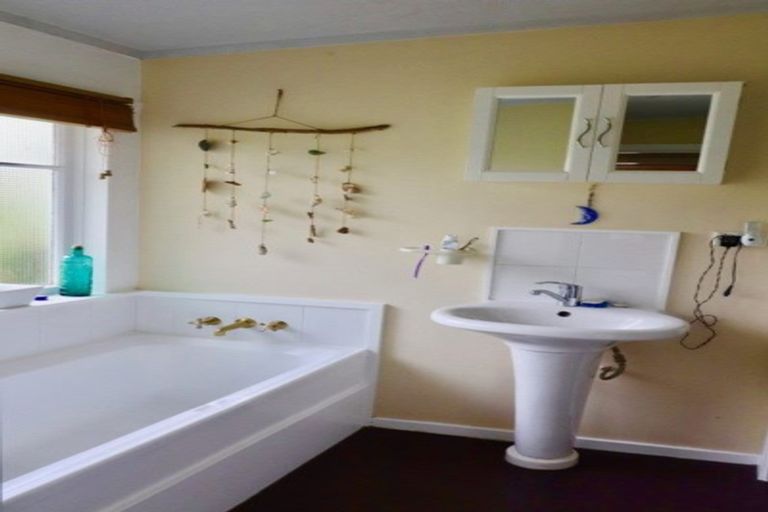 Photo of property in 39 Dole Street, Ngakawau, 7824