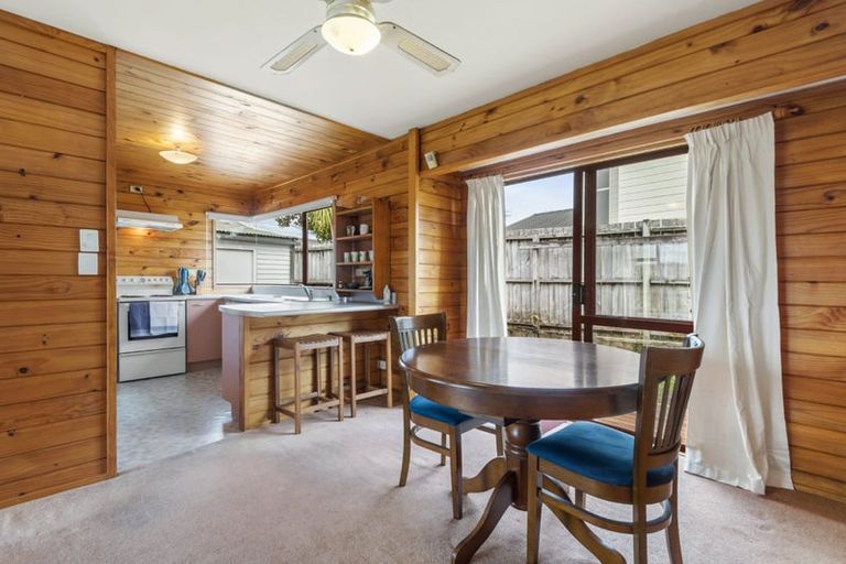 Photo of property in 2/96 Verbena Road, Birkdale, Auckland, 0626