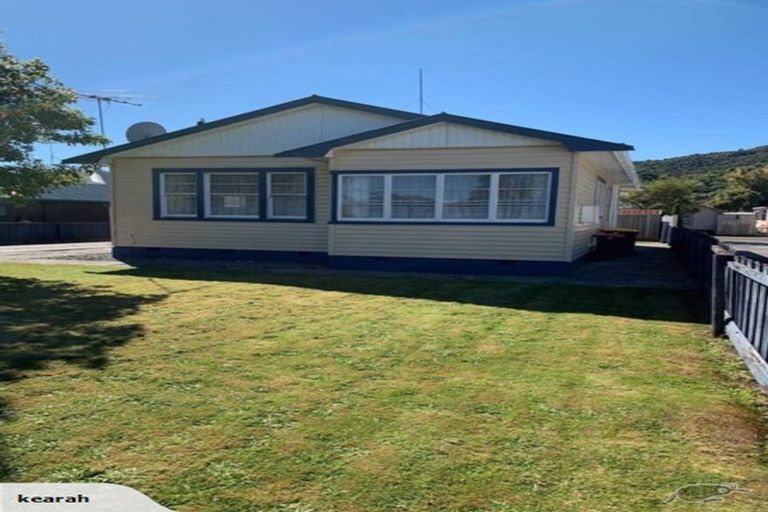 Photo of property in 3 Winnie Street, Greymouth, 7805