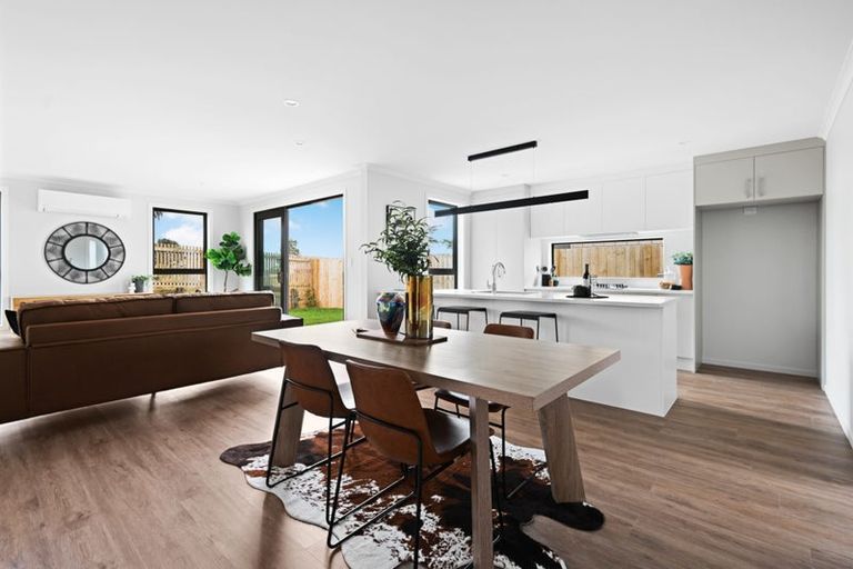 Photo of property in 62 Scenic Rise, Rototuna North, 3281