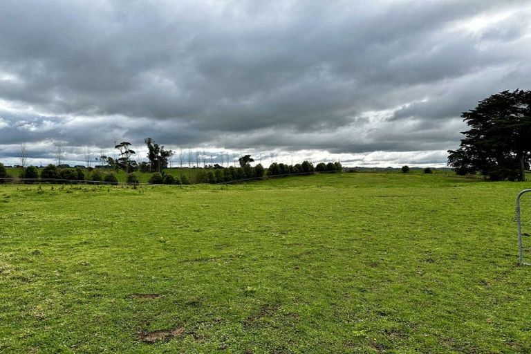 Photo of property in 2204 Cheltenham Hunterville Road, Beaconsfield, Feilding, 4779