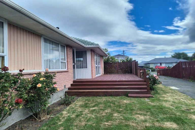 Photo of property in 6 Ariel Place, Aranui, Christchurch, 8061
