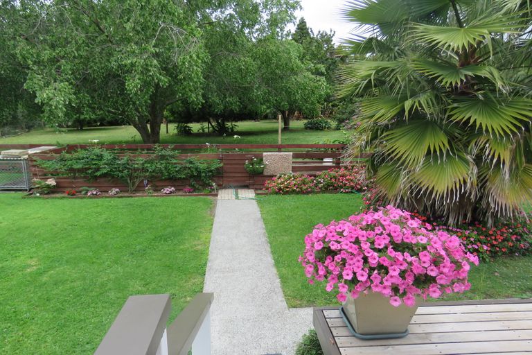 Photo of property in 31 Orchard Road, Kerikeri, 0295