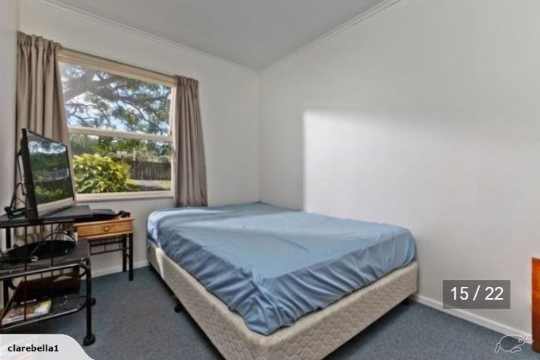 Photo of property in 23 Ellice Road, Totara Vale, Auckland, 0629
