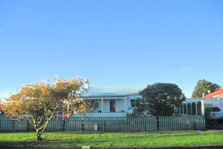 Photo of property in 18 Avis Avenue, Papatoetoe, Auckland, 2025