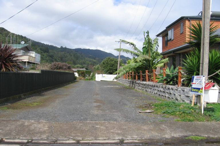 Photo of property in 21 Aputa Avenue, Te Puru, Thames, 3575