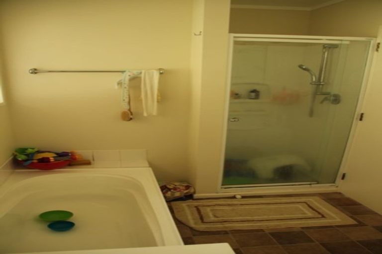 Photo of property in 5 Chudleigh Grove, Churton Park, Wellington, 6037