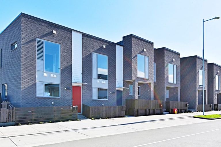 Photo of property in 30 Wallace Road, Hobsonville, Auckland, 0616