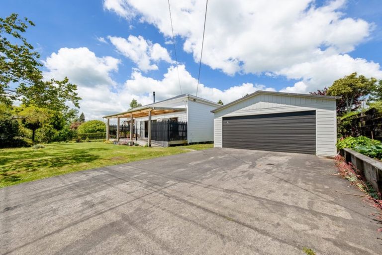 Photo of property in 20 Dudley Road Lower, Inglewood, 4386