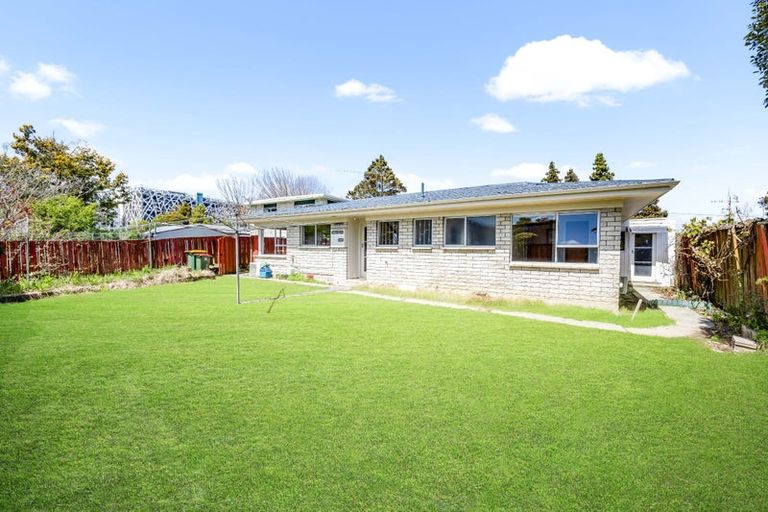 Photo of property in 6b Sandleigh Road, Hamilton Lake, Hamilton, 3204
