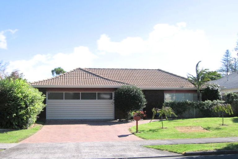 Photo of property in 9 Driscoll Place, Farm Cove, Auckland, 2010