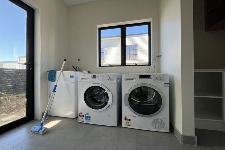 Photo of property in 36 Tihema Lane, Westgate, Auckland, 0614