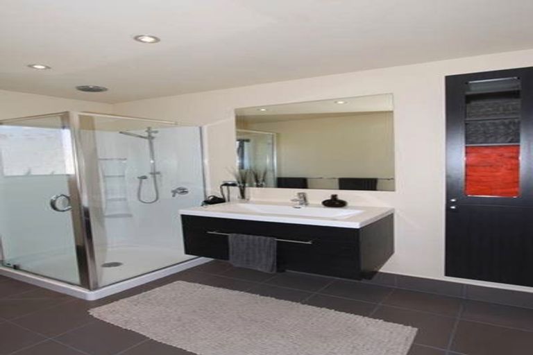 Photo of property in 64b Tiri Road, Manly, Whangaparaoa, 0930