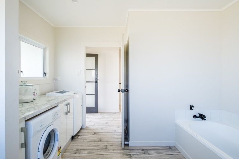 Photo of property in 26 Valley Road, Mangapapa, Gisborne, 4010