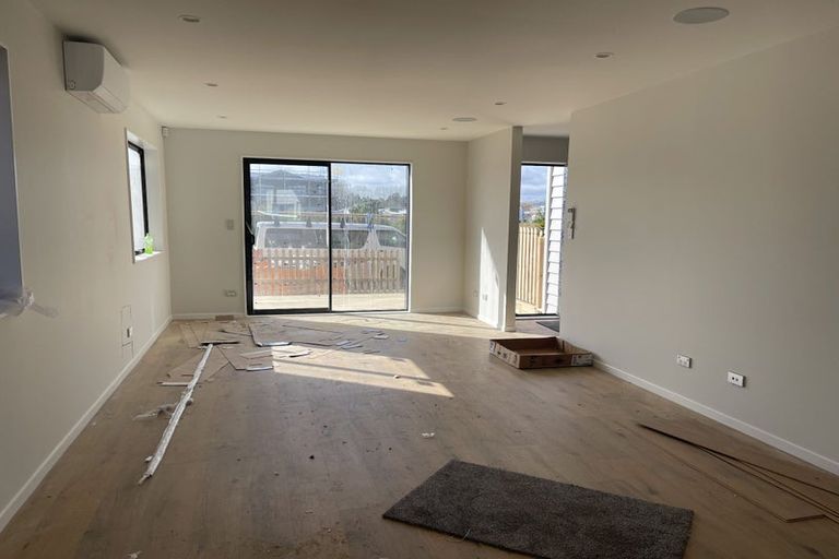 Photo of property in 77 Kaha Road, Papakura, 2110