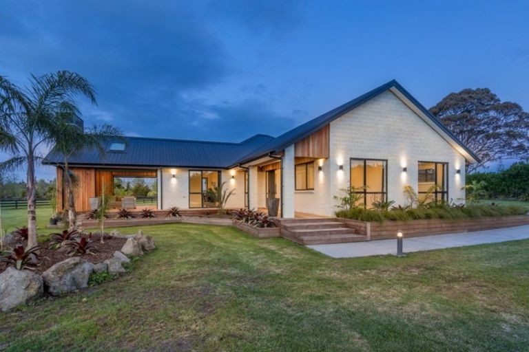 Photo of property in 2 Puriri Park Lane, Waipapa, 0230