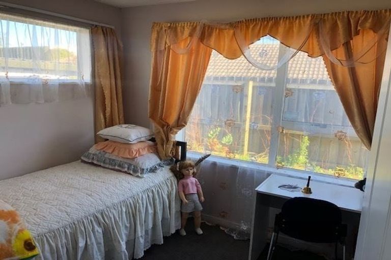 Photo of property in 290b Lake Terrace Road, Shirley, Christchurch, 8061