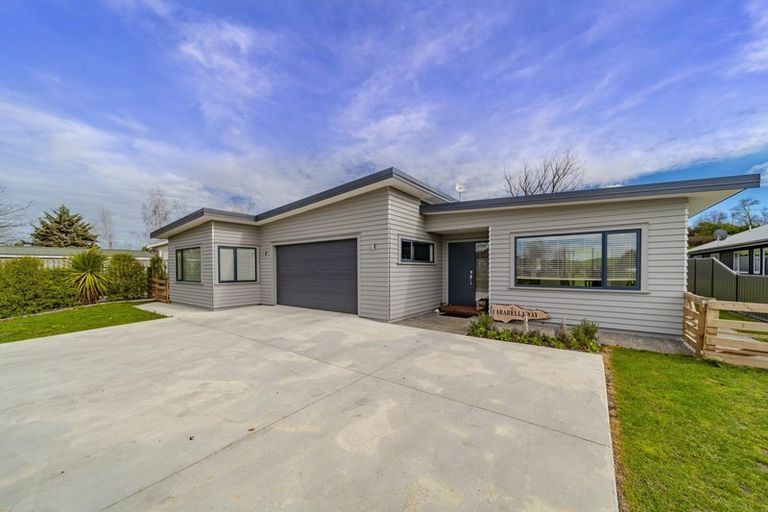 Photo of property in 1 Arabella Way, Waipukurau, 4200