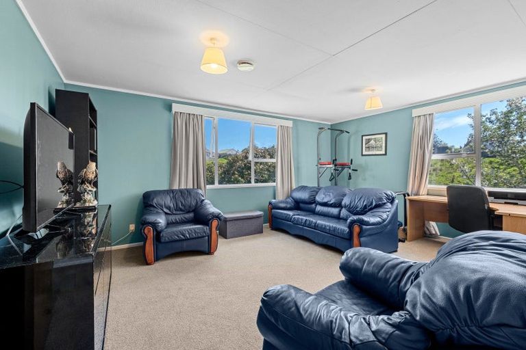 Photo of property in 44 Tavistock Street, Westown, New Plymouth, 4310