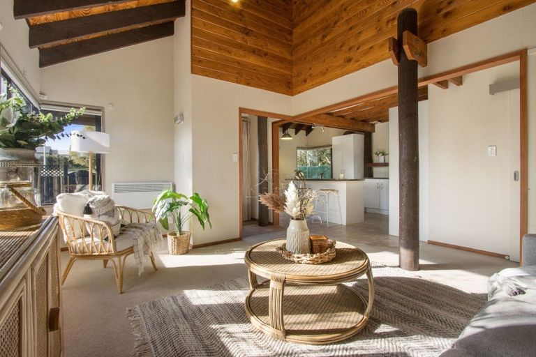 Photo of property in 2 Margaret Drive, Omokoroa, 3114